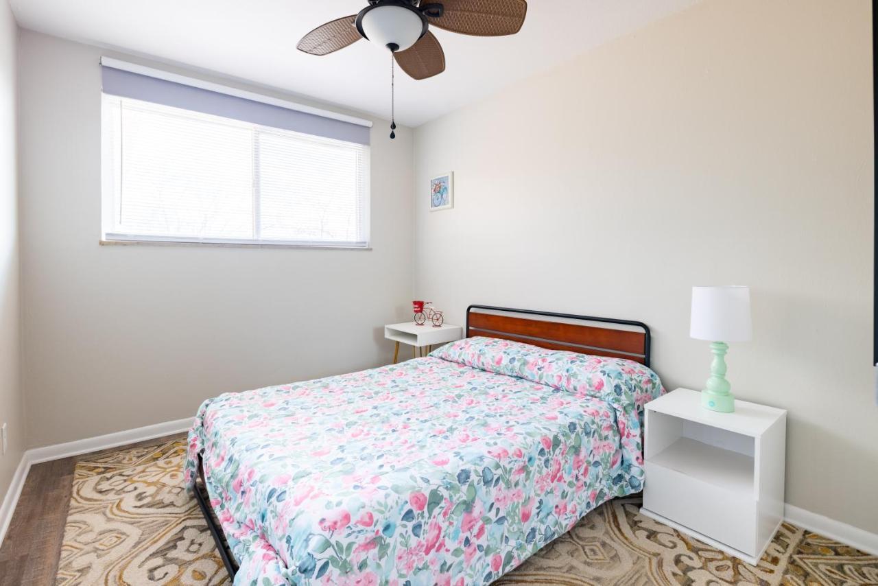 Georgetown Villas 3-2C Close To Cleveland Airport And Fairview Hospital Ideal For Long Stays! Fairview Park Екстер'єр фото