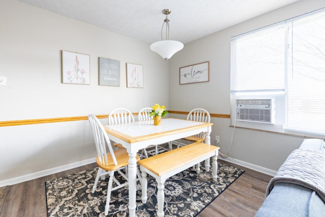 Georgetown Villas 3-2C Close To Cleveland Airport And Fairview Hospital Ideal For Long Stays! Fairview Park Екстер'єр фото
