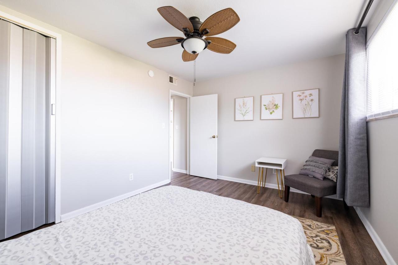 Georgetown Villas 3-2C Close To Cleveland Airport And Fairview Hospital Ideal For Long Stays! Fairview Park Екстер'єр фото