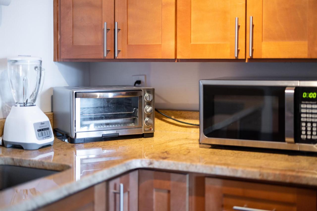 Georgetown Villas 3-2C Close To Cleveland Airport And Fairview Hospital Ideal For Long Stays! Fairview Park Екстер'єр фото