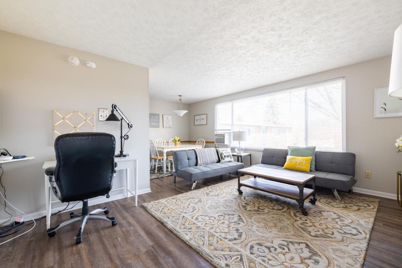 Georgetown Villas 3-2C Close To Cleveland Airport And Fairview Hospital Ideal For Long Stays! Fairview Park Екстер'єр фото